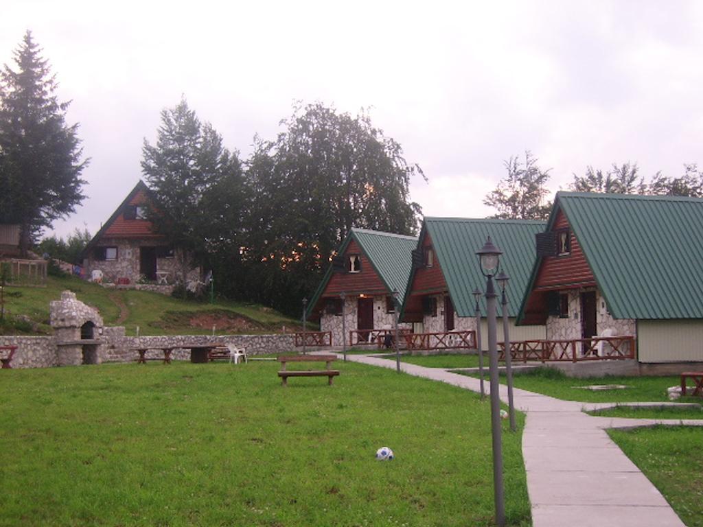 杜米托尔别墅山林小屋 Žabljak 外观 照片